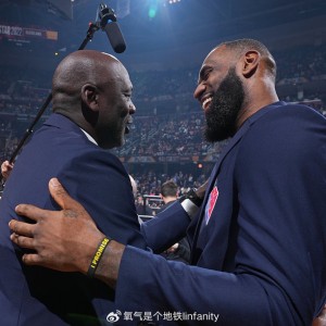 詹姆斯的助攻超乔丹加科比！得分也领先他们大概10000分！|科比·布莱恩特|莱昂内尔·梅西|科比-布莱恩特|奥斯汀·里夫斯|迈克尔·乔丹_新浪体育_新浪新闻